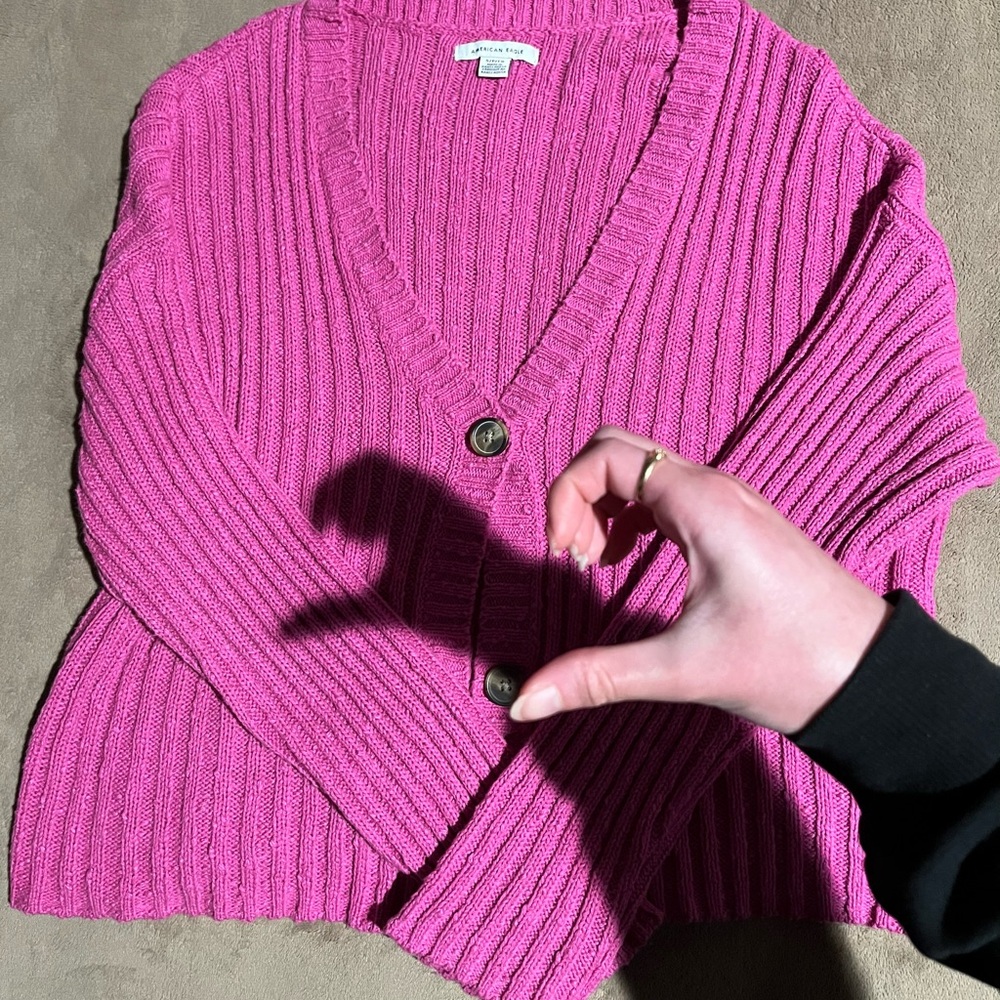 Pink American Eagle Cardigan π₯°π - Picture 4 of 4